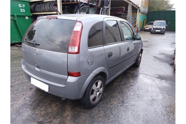opel meriva del año 2004