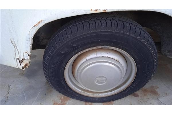 Recambio de juego llantas para seat 600 e referencia OEM IAM   