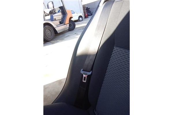 Recambio de cinturon seguridad trasero derecho para volkswagen golf vi (5k1) 1.6 advance referencia OEM IAM 1K6857806AARAA  