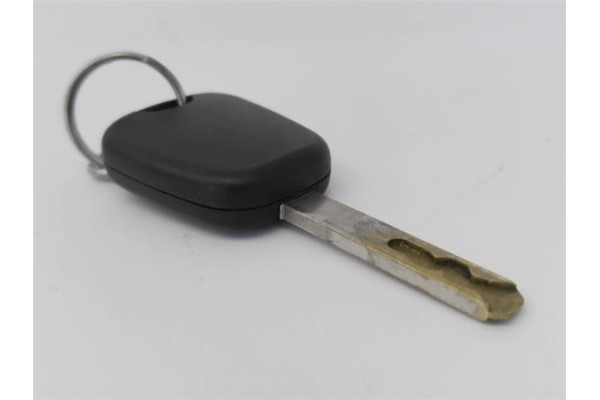 Recambio de tapon combustible para citroen c3 1.6 16v hdi referencia OEM IAM   
