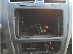 Recambio de consola para volkswagen golf vi (5k1) 1.6 advance referencia OEM IAM 5K0858061F1QB 5K0858069P1QB 