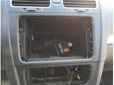 Recambio de consola para volkswagen golf vi (5k1) 1.6 advance referencia OEM IAM 5K0858061F1QB 5K0858069P1QB 