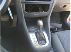 Recambio de consola para volkswagen golf vi (5k1) 1.6 advance referencia OEM IAM 5K0863680B81X 5K0863243C82V 