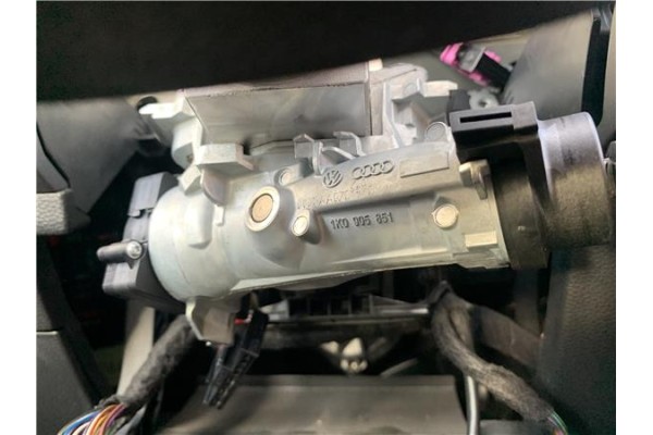 Recambio de clausor para seat ibiza (kj1) 1.0 style referencia OEM IAM 1K0905851B  