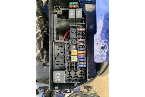 Recambio de caja fusibles/rele para seat ibiza (kj1) 1.0 style referencia OEM IAM 2Q0937615A  