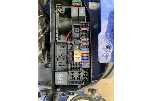 Recambio de caja fusibles/rele para seat ibiza (kj1) 1.0 style referencia OEM IAM 2Q0937615A  