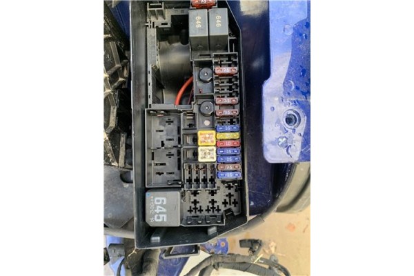 Recambio de caja fusibles/rele para seat ibiza (kj1) 1.0 style referencia OEM IAM 2Q0937615A  
