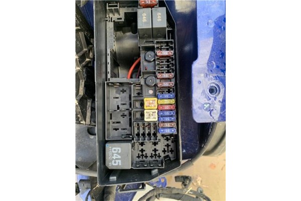 Recambio de caja fusibles/rele para seat ibiza (kj1) 1.0 style referencia OEM IAM 2Q0937615A  