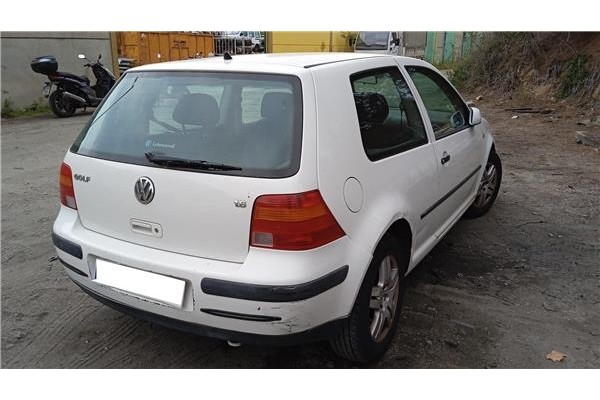 volkswagen golf iv berlina (1j1) del año 2001