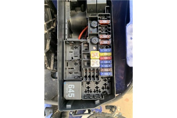 Recambio de caja fusibles/rele para seat ibiza (kj1) 1.0 style referencia OEM IAM 2Q0937615A  