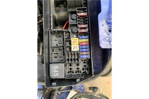 Recambio de caja fusibles/rele para seat ibiza (kj1) 1.0 style referencia OEM IAM 2Q0937615A  