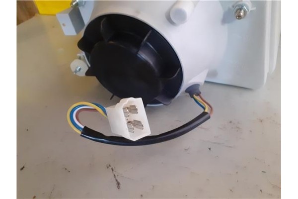 Recambio de faro delantero izquierdo para iveco daily furgón 2.5 35-10 classic, caja cerrada, techo elevado referencia OEM IAM F