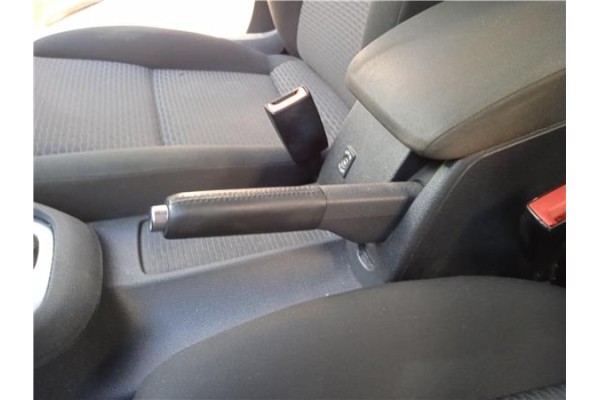 Recambio de consola para volkswagen golf vi (5k1) 1.6 advance referencia OEM IAM 5K0863243C82V  