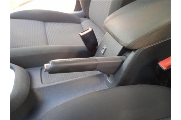 Recambio de consola para volkswagen golf vi (5k1) 1.6 advance referencia OEM IAM 5K0863243C82V  