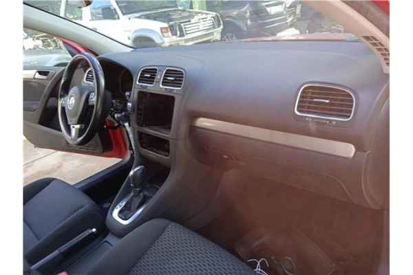 Recambio de consola para volkswagen golf vi (5k1) 1.6 advance referencia OEM IAM 5K1857001A81X  
