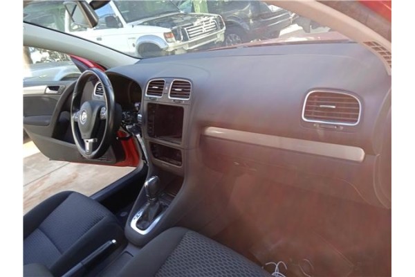 Recambio de consola para volkswagen golf vi (5k1) 1.6 advance referencia OEM IAM 5K1857001A81X  