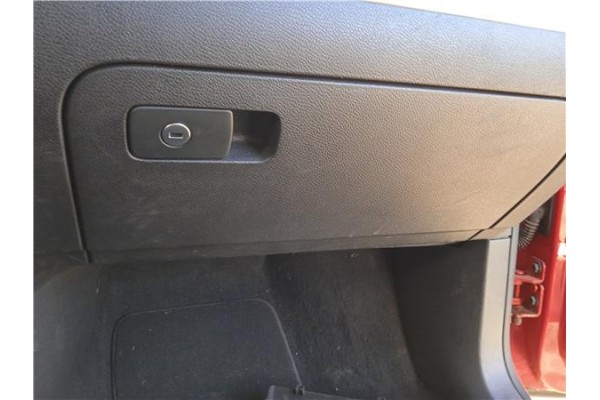 Recambio de guantera salpicadero para volkswagen golf vi (5k1) 1.6 advance referencia OEM IAM 1K1857101M82V 1K1857114AB82V 