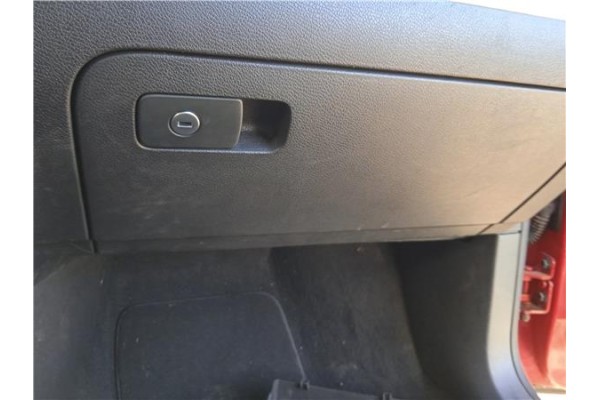 Recambio de guantera salpicadero para volkswagen golf vi (5k1) 1.6 advance referencia OEM IAM 1K1857101M82V 1K1857114AB82V 