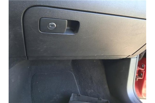 Recambio de guantera salpicadero para volkswagen golf vi (5k1) 1.6 advance referencia OEM IAM 1K1857101M82V 1K1857114AB82V 