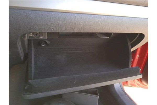 Recambio de guantera salpicadero para volkswagen golf vi (5k1) 1.6 advance referencia OEM IAM 1K1857101M82V 1K1857114AB82V 