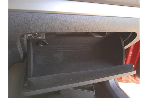 Recambio de guantera salpicadero para volkswagen golf vi (5k1) 1.6 advance referencia OEM IAM 1K1857101M82V 1K1857114AB82V 