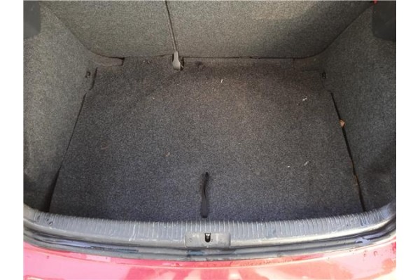 Recambio de guarnecido piso maletero para volkswagen golf vi (5k1) 1.6 advance referencia OEM IAM 5K6863463  