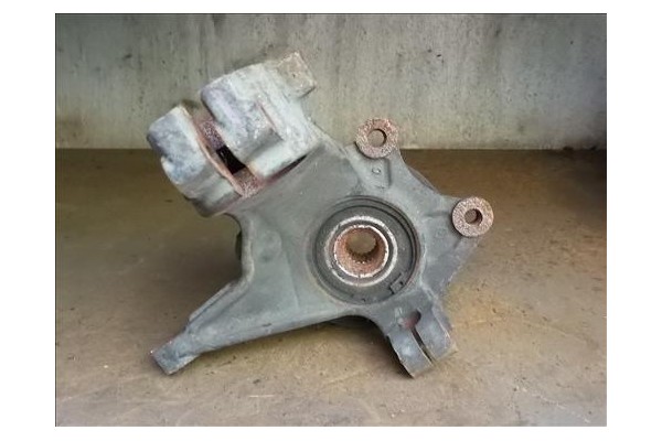 Recambio de mangueta delantero izquierda para peugeot 206 1.6 i referencia OEM IAM   