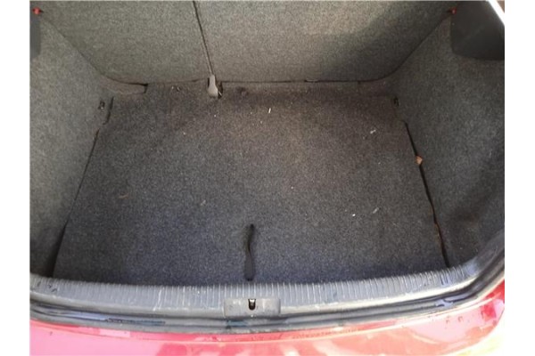 Recambio de guarnecido piso maletero para volkswagen golf vi (5k1) 1.6 advance referencia OEM IAM 5K6863463  