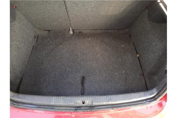 Recambio de guarnecido piso maletero para volkswagen golf vi (5k1) 1.6 advance referencia OEM IAM 5K6863463  