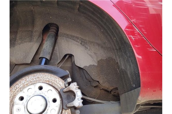 Recambio de pase rueda trasero derecho para volkswagen golf vi (5k1) 1.6 advance referencia OEM IAM 5K0810972D  