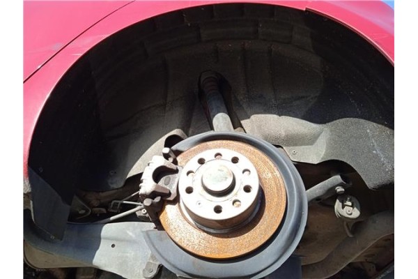 Recambio de pase rueda trasero izquierdo para volkswagen golf vi (5k1) 1.6 advance referencia OEM IAM 5K0810971C  