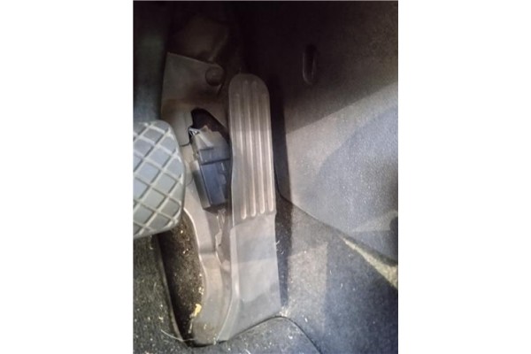 Recambio de pedal acelerador para volkswagen golf vi (5k1) 1.6 advance referencia OEM IAM 1K1721503BA  