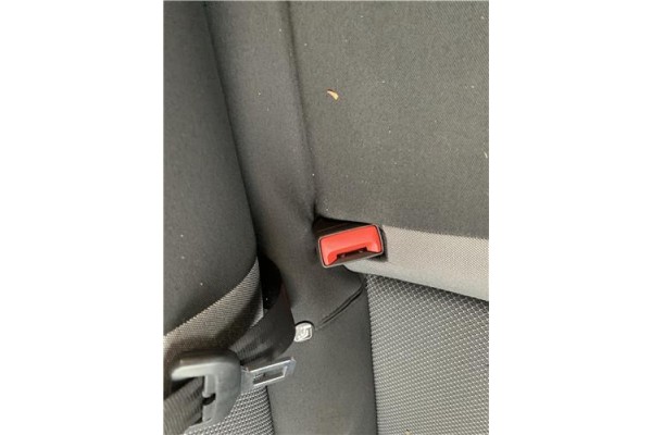 Recambio de anclaje cinturon trasero derecho para seat ibiza (kj1) 1.0 style referencia OEM IAM 6F0857807D  