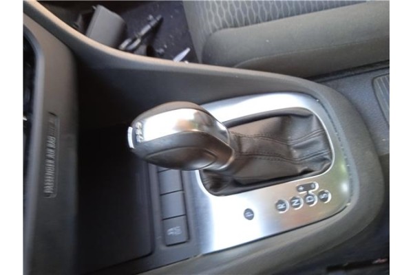 Recambio de pomo palanca cambio para volkswagen golf vi (5k1) 1.6 advance referencia OEM IAM 5K1713203CUMF 5K0711113QRIG 