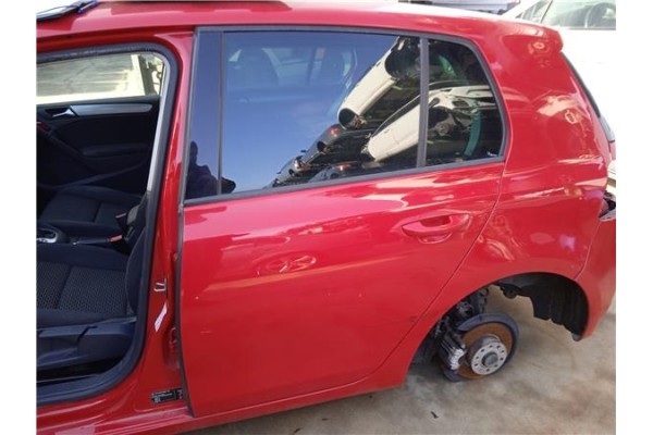 Recambio de puerta trasero izquierda para volkswagen golf vi (5k1) 1.6 advance referencia OEM IAM 5K6833055K  