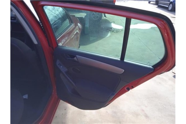 Recambio de puerta trasero derecha para volkswagen golf vi (5k1) 1.6 advance referencia OEM IAM 5K6833056K  