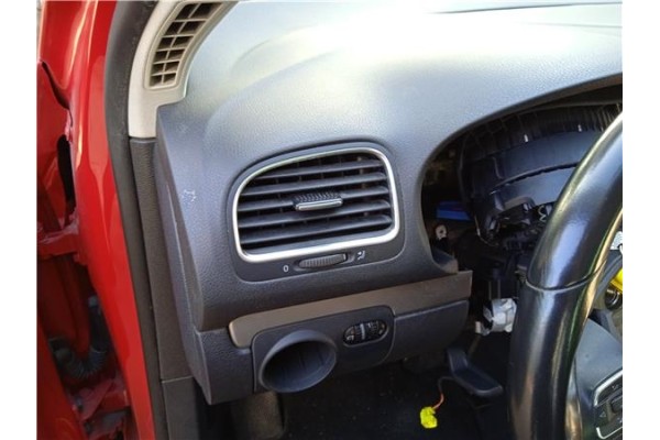 Recambio de rejilla entrada de aire para volkswagen golf vi (5k1) 1.6 advance referencia OEM IAM 5K0819703K  