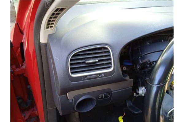 Recambio de rejilla entrada de aire para volkswagen golf vi (5k1) 1.6 advance referencia OEM IAM 5K0819703K  