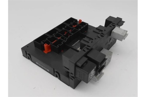 Recambio de caja fusibles/rele para audi a3 (8p1) 2.0 tdi 16v referencia OEM IAM   
