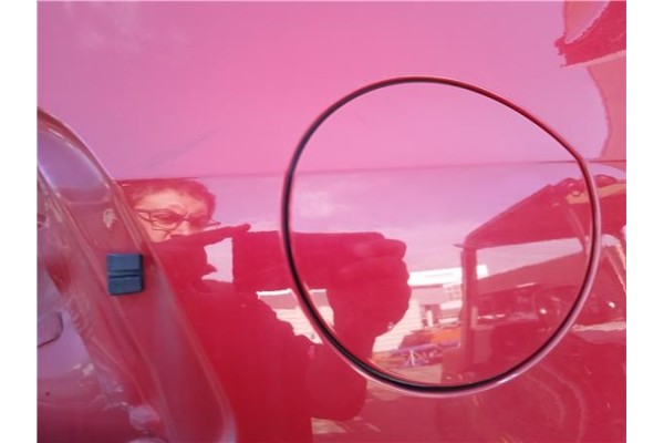 Recambio de tapa exterior combustible para volkswagen golf vi (5k1) 1.6 advance referencia OEM IAM 5K6809857CGRU  