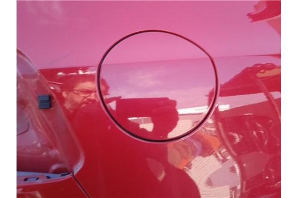 Recambio de tapa exterior combustible para volkswagen golf vi (5k1) 1.6 advance referencia OEM IAM 5K6809857CGRU  