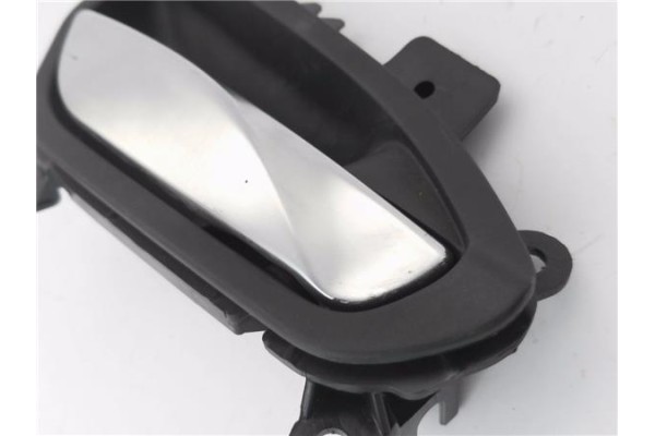 Recambio de manilla int. puerta trasero derecha para bmw serie 1 berlina 5p (f20) 2.0 116d referencia OEM IAM 51417240412  