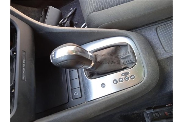 Recambio de palanca de cambio para volkswagen golf vi (5k1) 1.6 advance referencia OEM IAM 5K1713203CUMF  