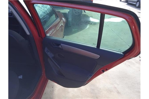 Recambio de manilla int. puerta trasero derecha para volkswagen golf vi (5k1) 1.6 advance referencia OEM IAM 1K5837114 5K0837114