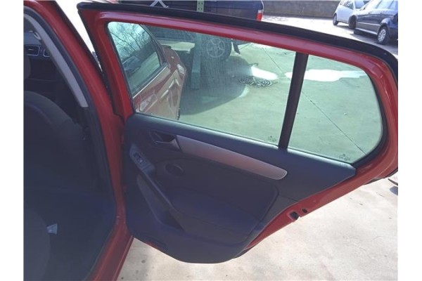Recambio de manilla int. puerta trasero derecha para volkswagen golf vi (5k1) 1.6 advance referencia OEM IAM 1K5837114 5K0837114