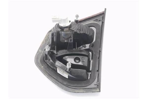 Recambio de piloto porton trasero izquierdo para citroen c4 picasso 1.6 hdi referencia OEM IAM 9673165080 0283322170 