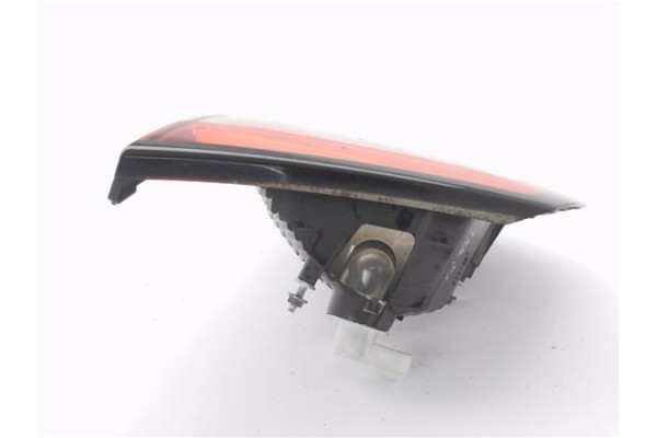 Recambio de piloto porton trasero derecho para citroen c4 picasso 1.6 hdi referencia OEM IAM 9673164980 0283332179 