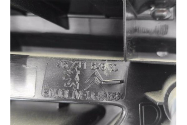 Recambio de piloto porton trasero derecho para citroen c4 picasso 1.6 hdi referencia OEM IAM 9673164980 0283332179 