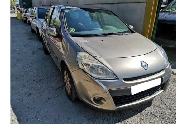 renault clio iii del año 