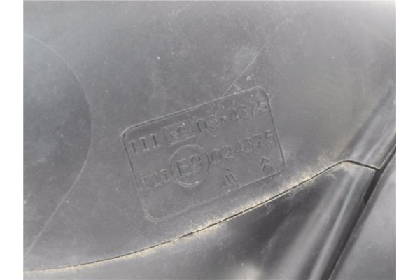 Recambio de retrovisor electrico derecho para citroen c4 picasso 1.6 hdi referencia OEM IAM E9024375  